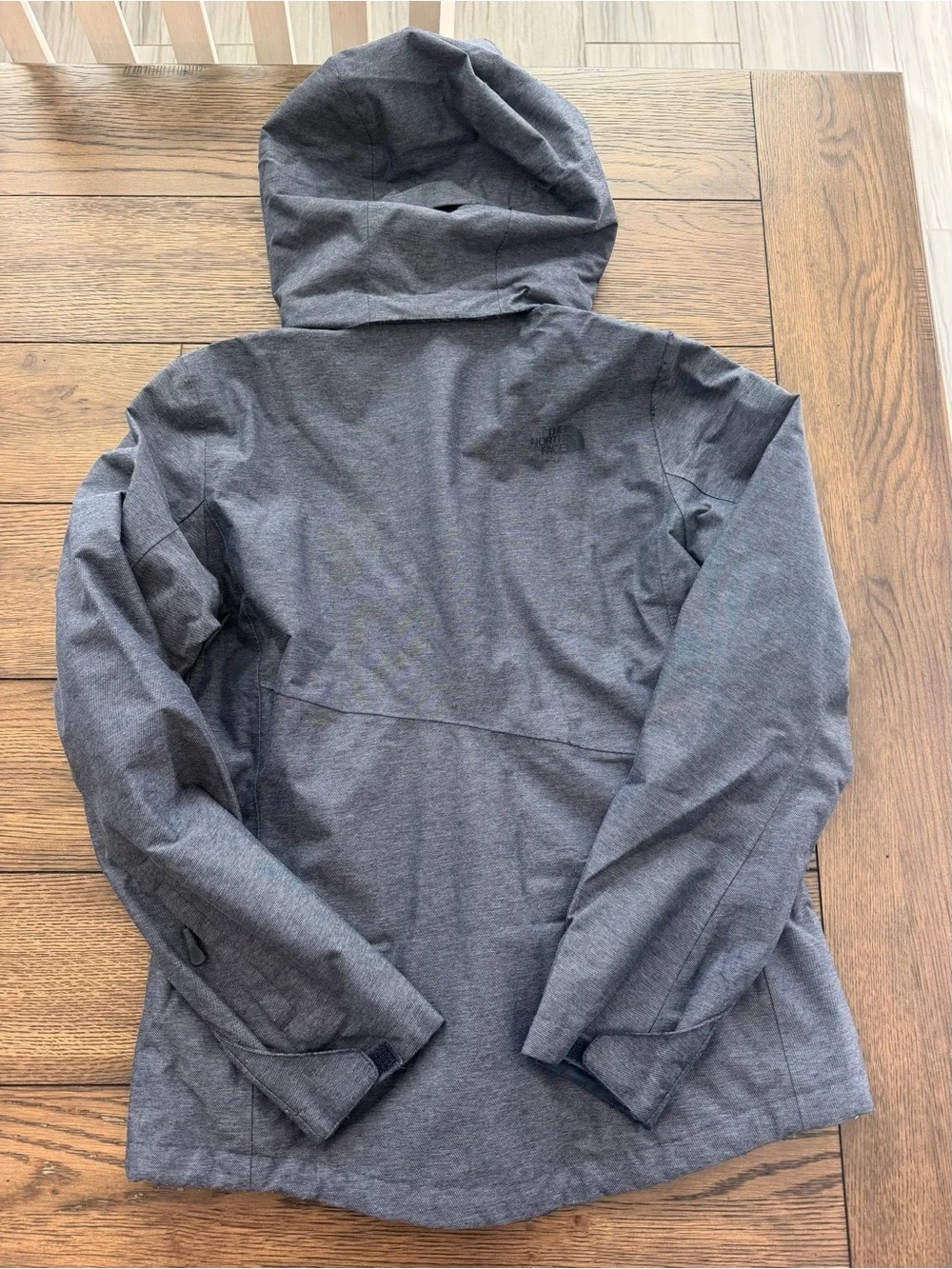 The North Face women’s Hooded Gray Shell Jacket size small